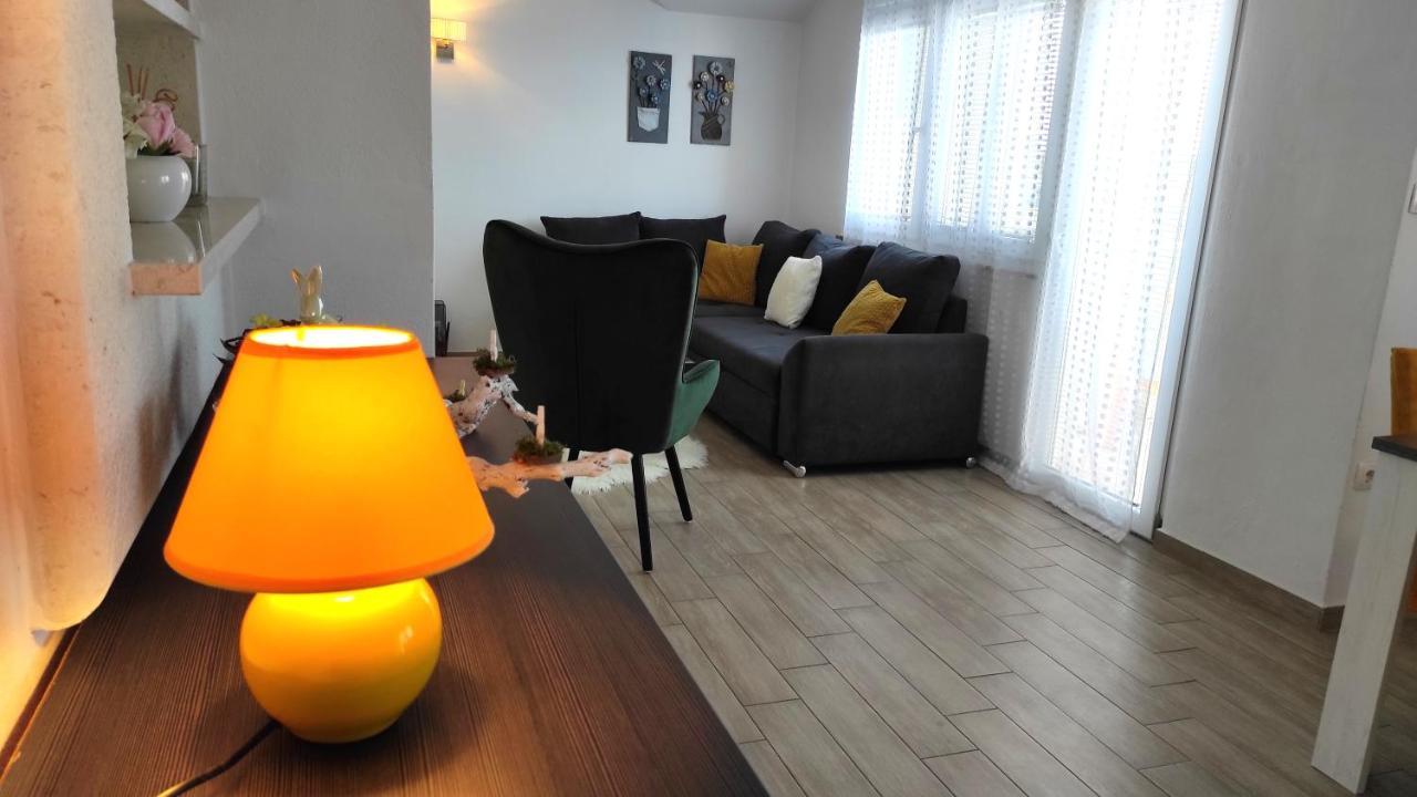 Apartments Aurora Zara Esterno foto